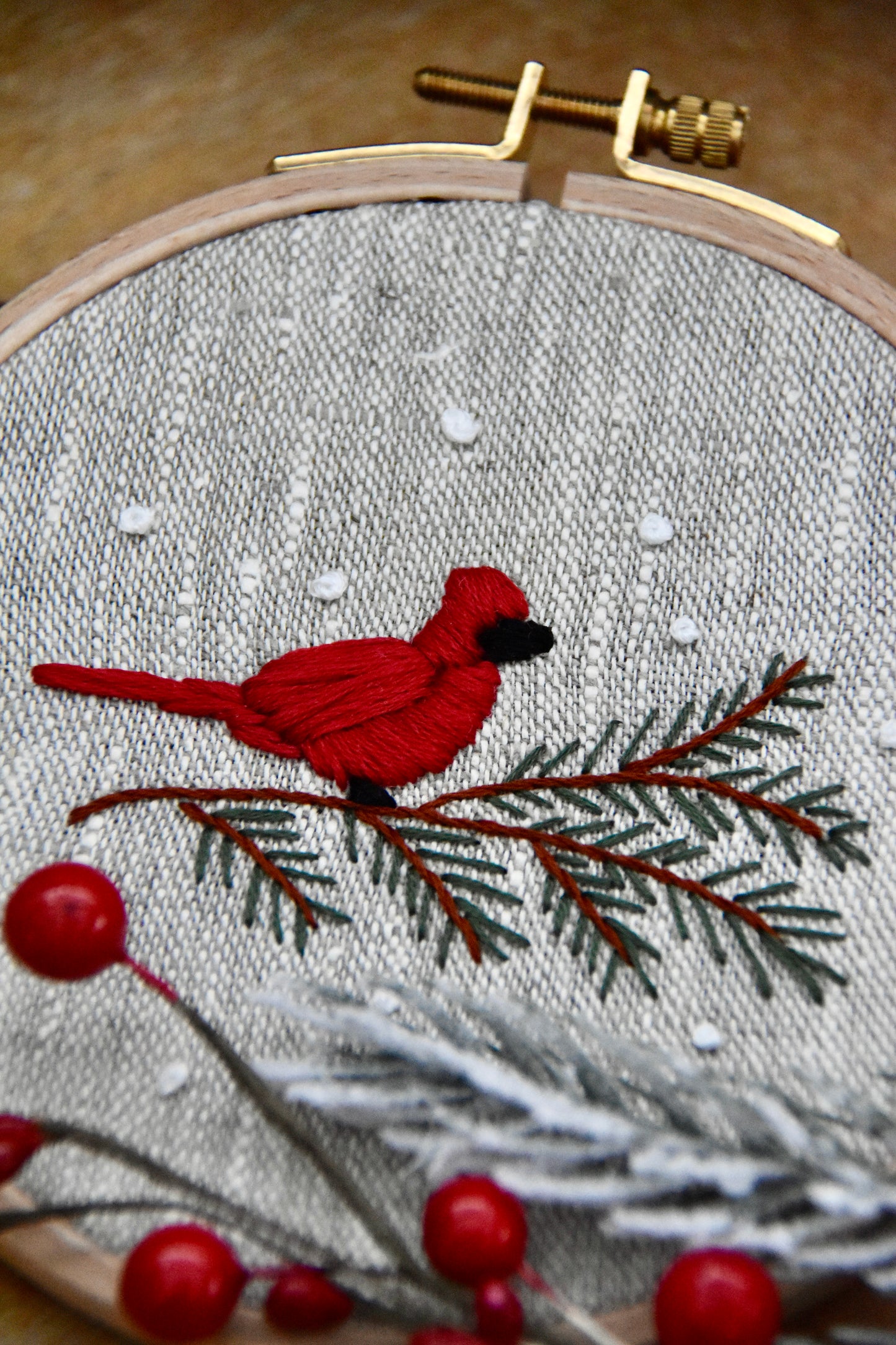 Broderie décorative Noël Cardinal rouge Hiver