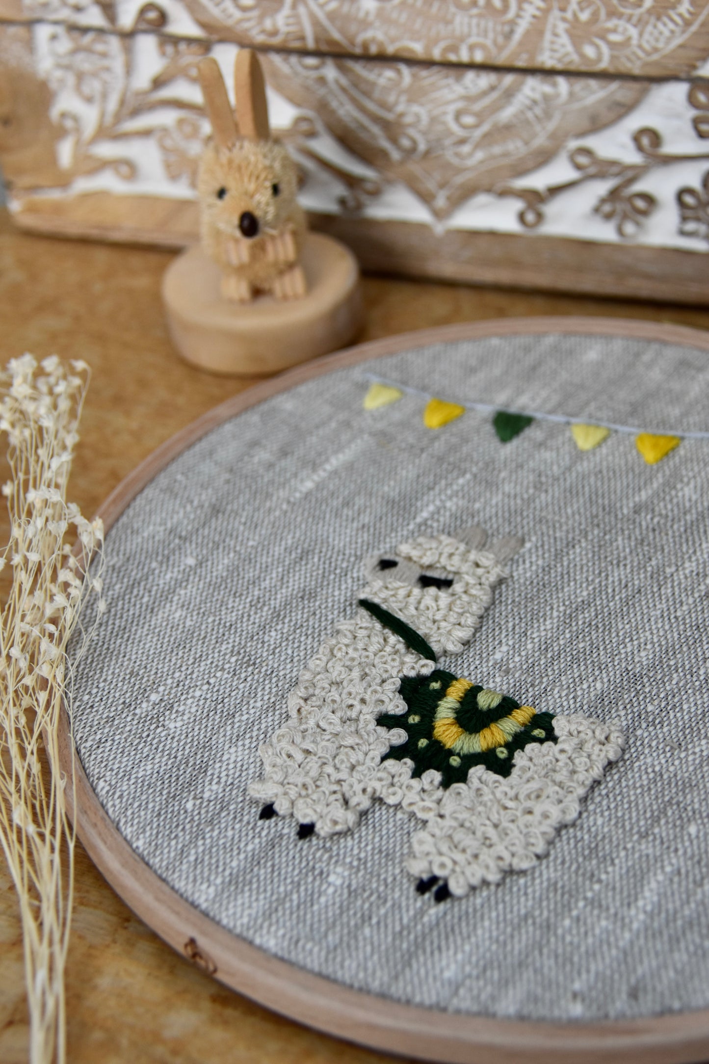 Broderie décorative Thomas le Lama