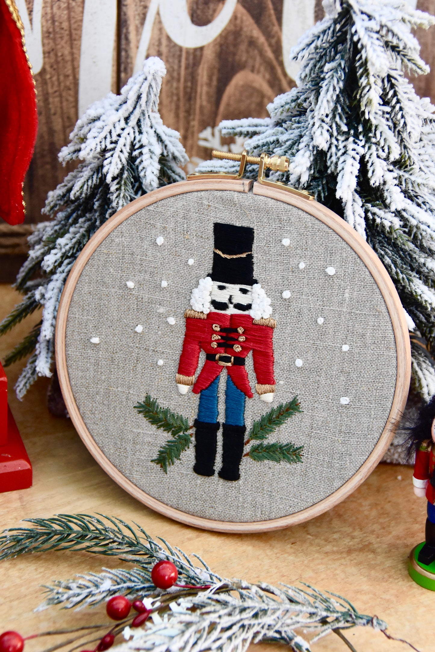 Broderie décorative de Noël Casse-noisette