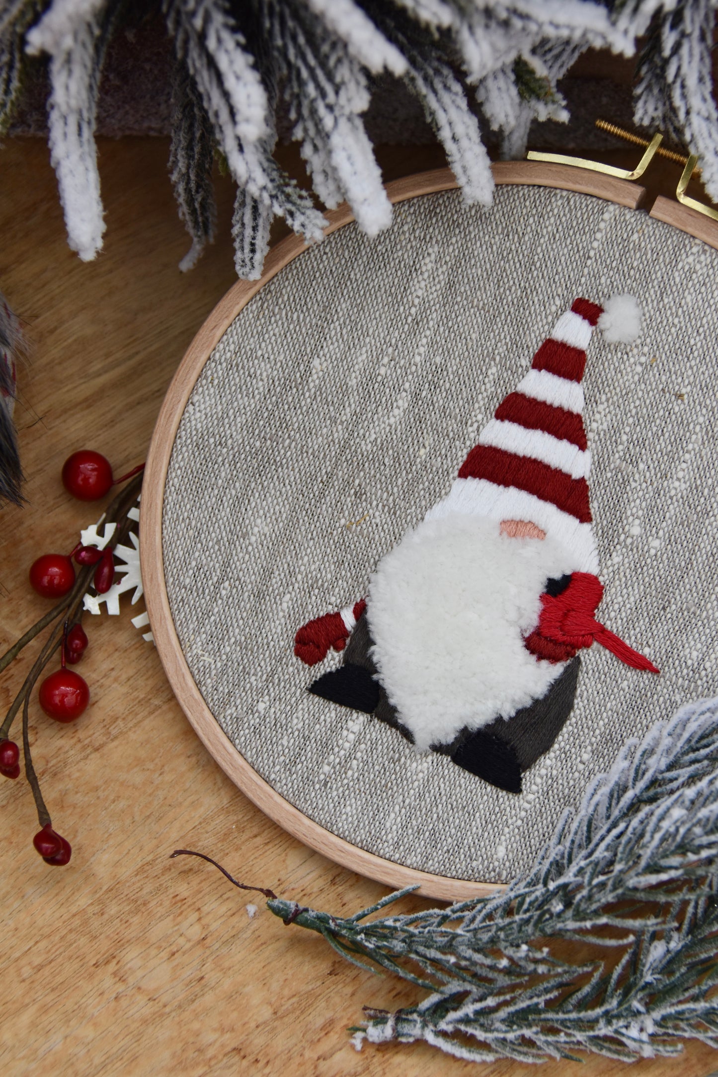 Broderie décorative de Noël - Tomte
