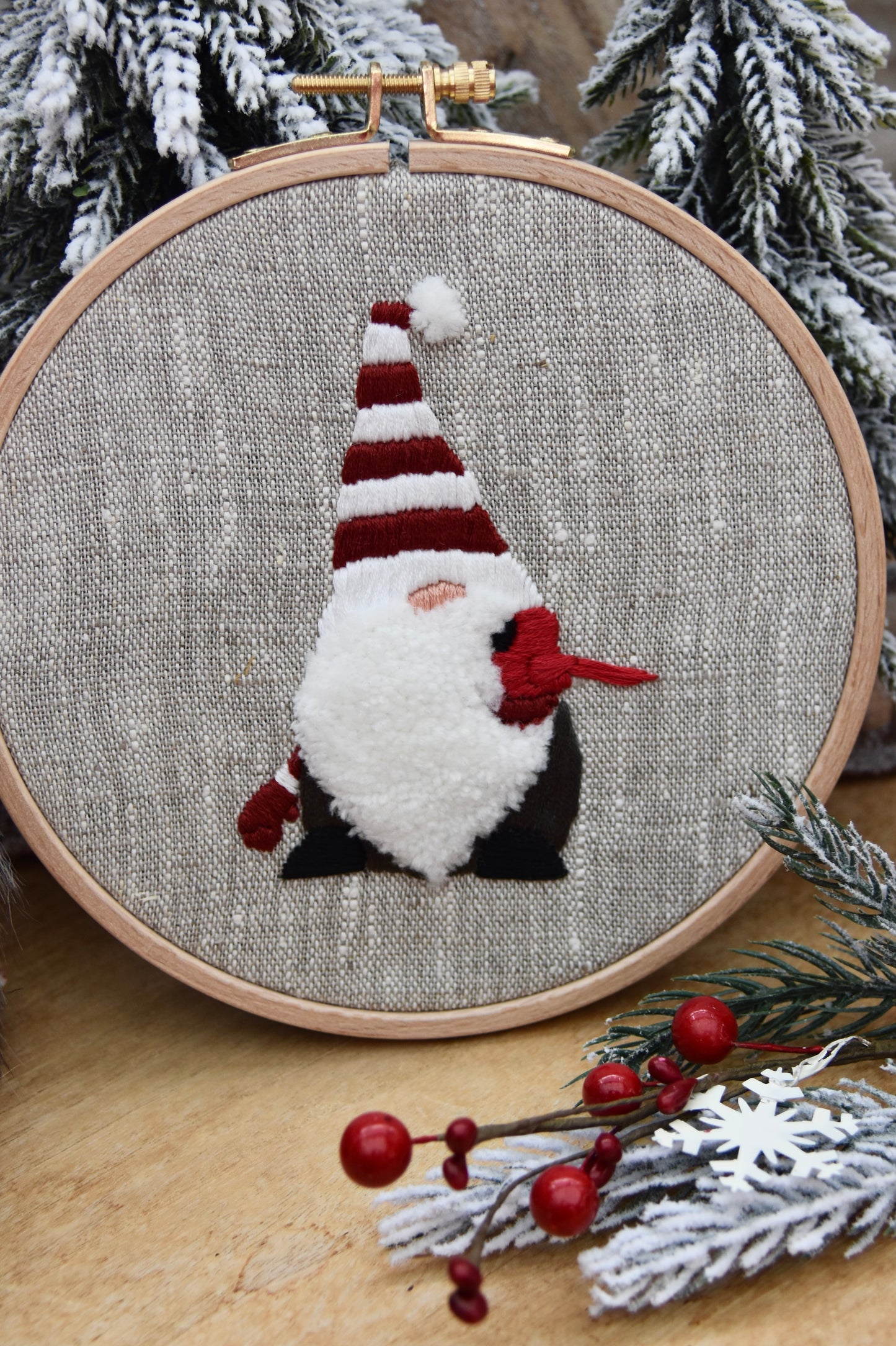 Broderie décorative de Noël - Tomte